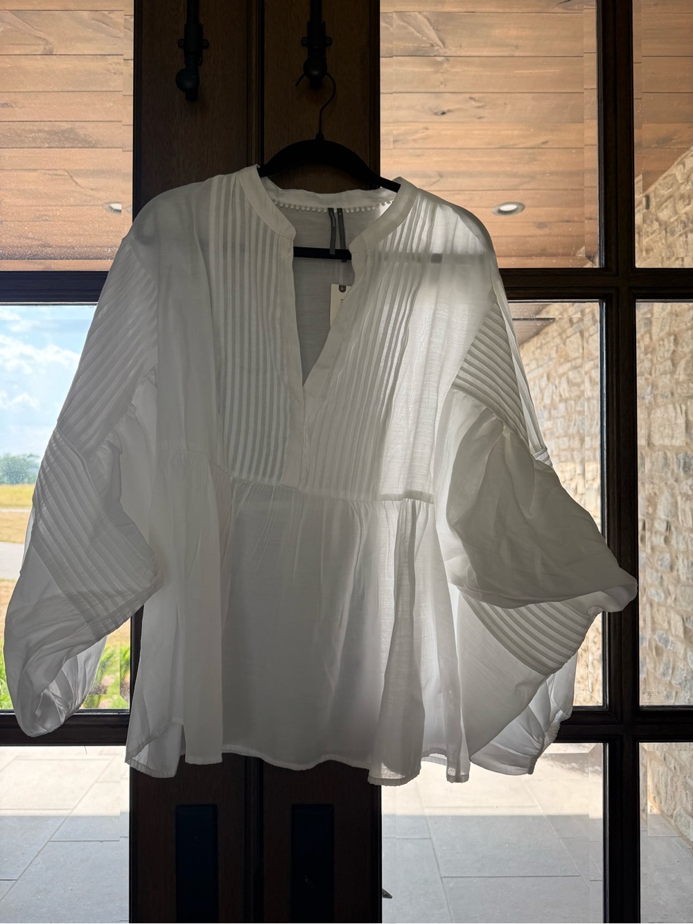 NWT ANTHROPOLOGIE White Pleated V-Neck Women's Peasant Blouse